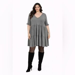 Green Short Sleeve Relaxed Tunic Dress